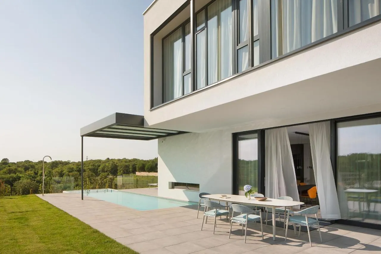 Design Villa Noble With Spa Bale